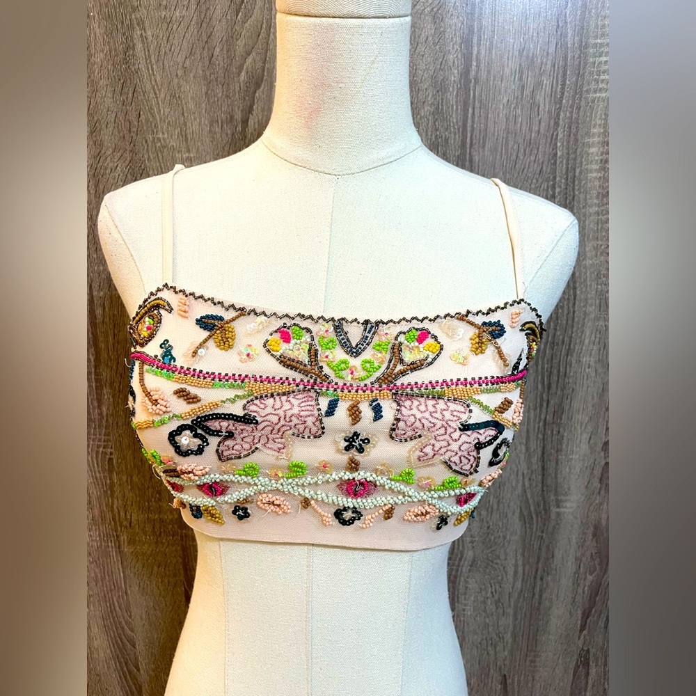 Cute ZARA Embroidered Beaded Crop Tank Top. Size S